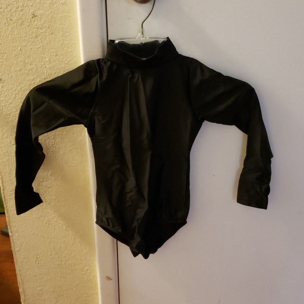 New Girls M long sleeve leotard